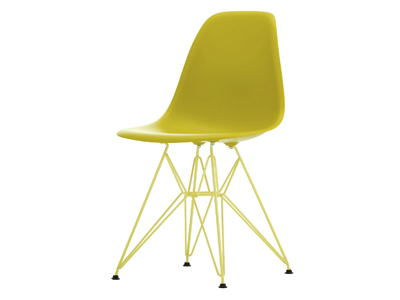 Ikonick&aacute; židle Vitra DSR, design Charles a&nbsp;Ray Eamesovi, polypropylen, lakovan&yacute; kov, v&iacute;ce druhů proveden&iacute; i&nbsp;barev, orientačn&iacute; cena 8&nbsp;700&nbsp;Kč 