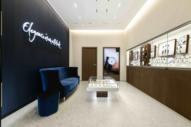 Rodinn&aacute; společnost Carollinum otevřela v Pař&iacute;žsk&eacute; ulici svůj p&aacute;t&yacute; butik, nyn&iacute; se &scaron;v&yacute;carskou značkou Longines